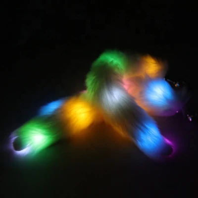 Illuminazione a LED Pelliccia Plug anale in metallo Coda di volpe per giochi di ruolo sexy maschili femminili, Coda di gatto Butt Plug Glow in Dark Dildo Animali economici Giocattoli sessuali per donne